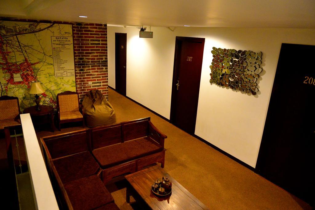 Capsule Hostel Old Batavia Jakarta Luaran gambar