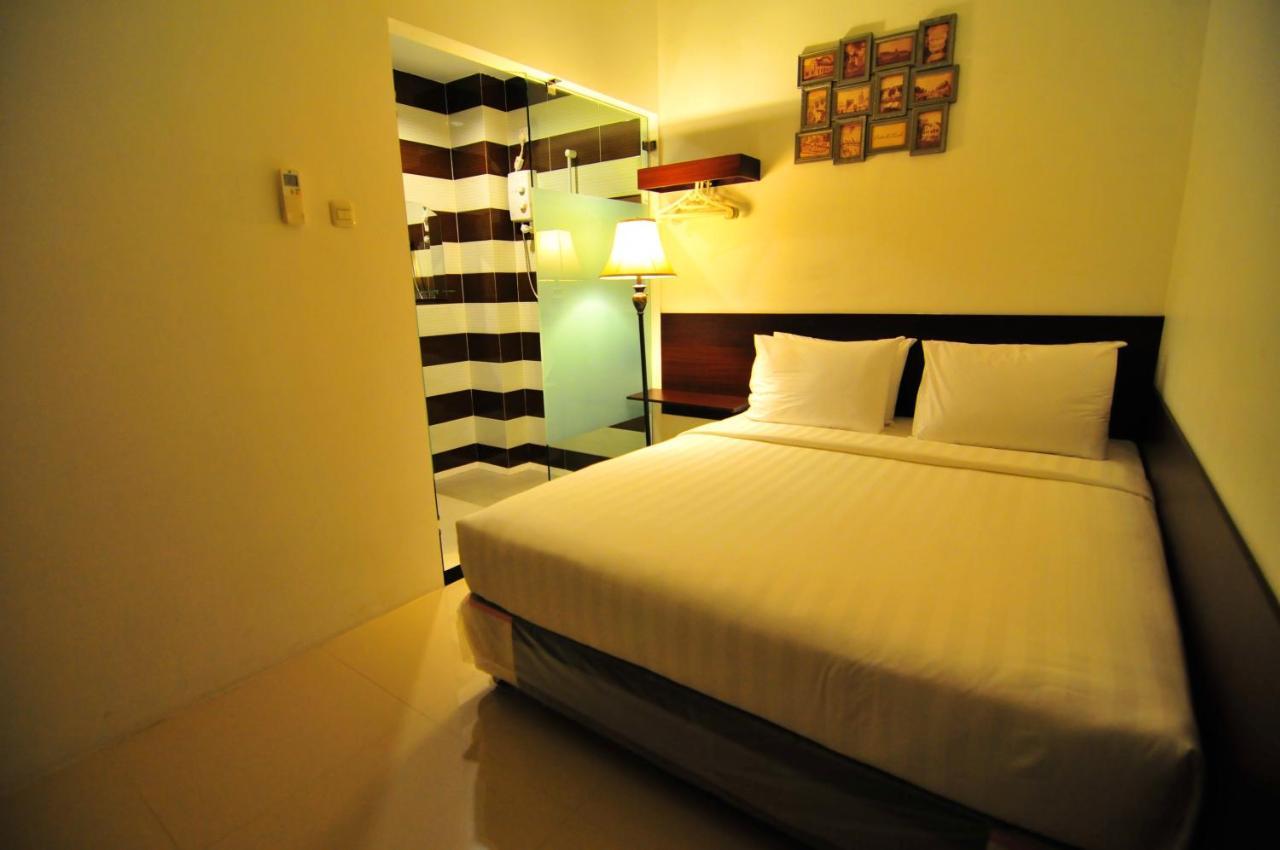 Capsule Hostel Old Batavia Jakarta Luaran gambar