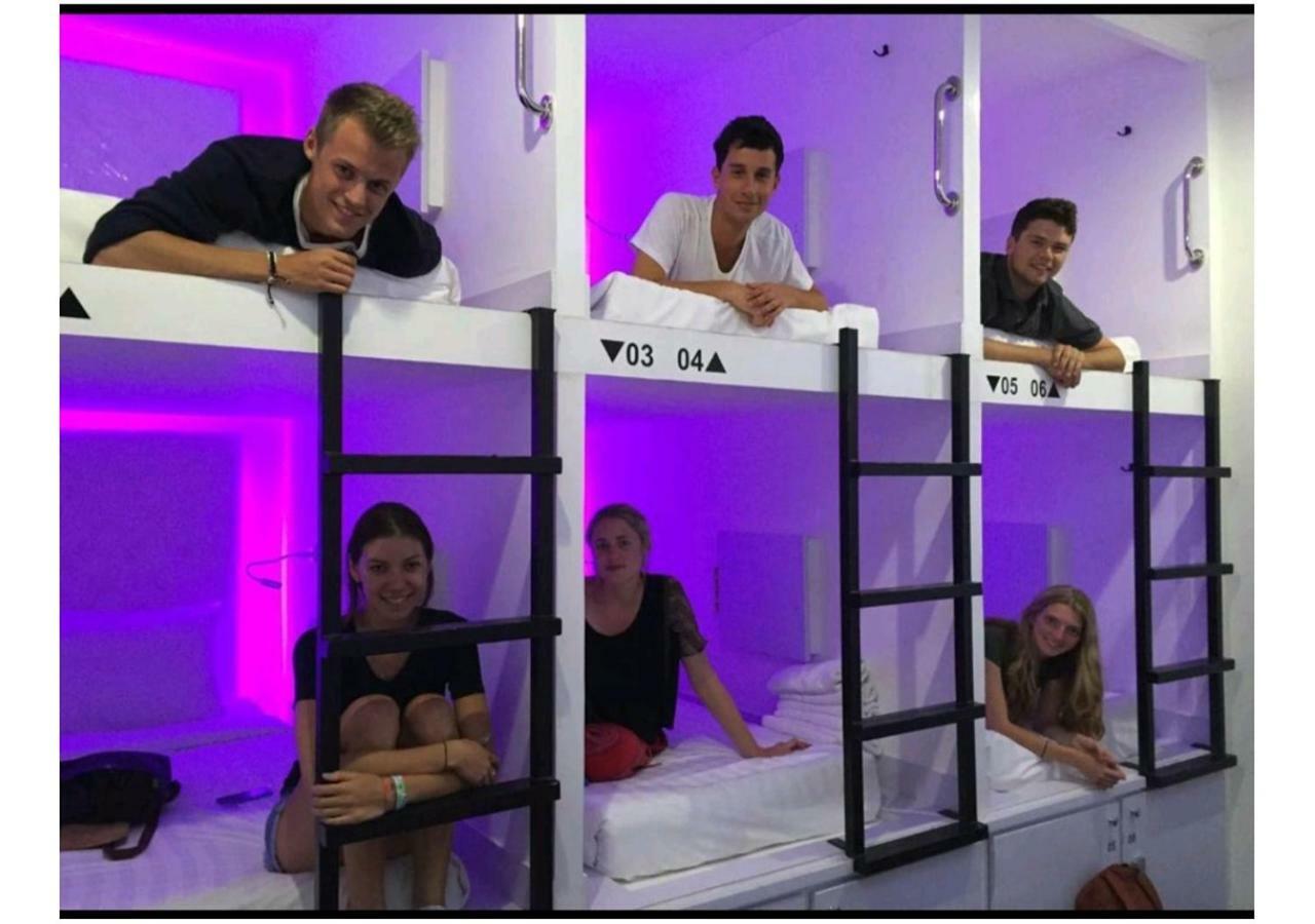 Capsule Hostel Old Batavia Jakarta Luaran gambar