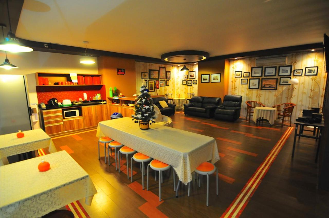 Capsule Hostel Old Batavia Jakarta Luaran gambar